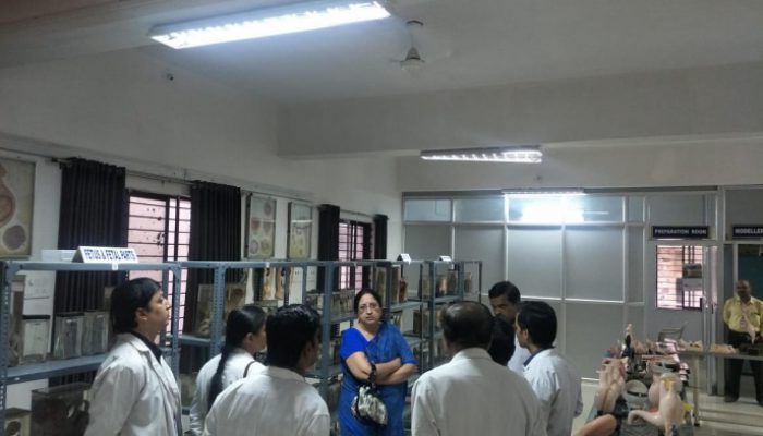 DEPARTMENTAL VISIT BY GUESTS Dr Seema Madan formar HOD Anatomy Gandhi Medical College, Hyderabad, Head-Post Graduate Department as Consultant MCI, Headed Medical Ethics Department as Consultant MCI Visted our Department on 16-01-2020.