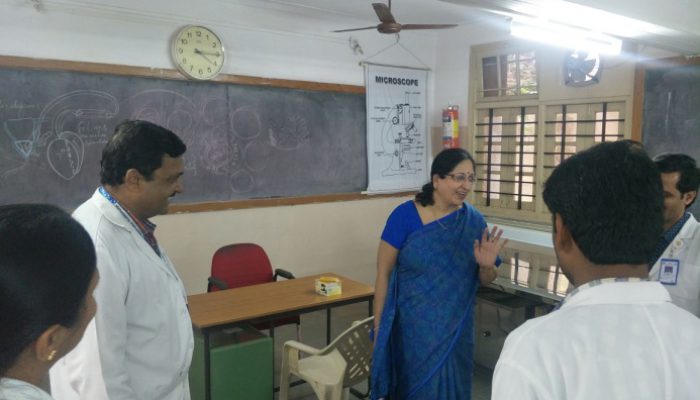 DEPARTMENTAL VISIT BY GUESTS Dr Seema Madan formar HOD Anatomy Gandhi Medical College, Hyderabad, Head-Post Graduate Department as Consultant MCI, Headed Medical Ethics Department as Consultant MCI Visted our Department on 16-01-2020.